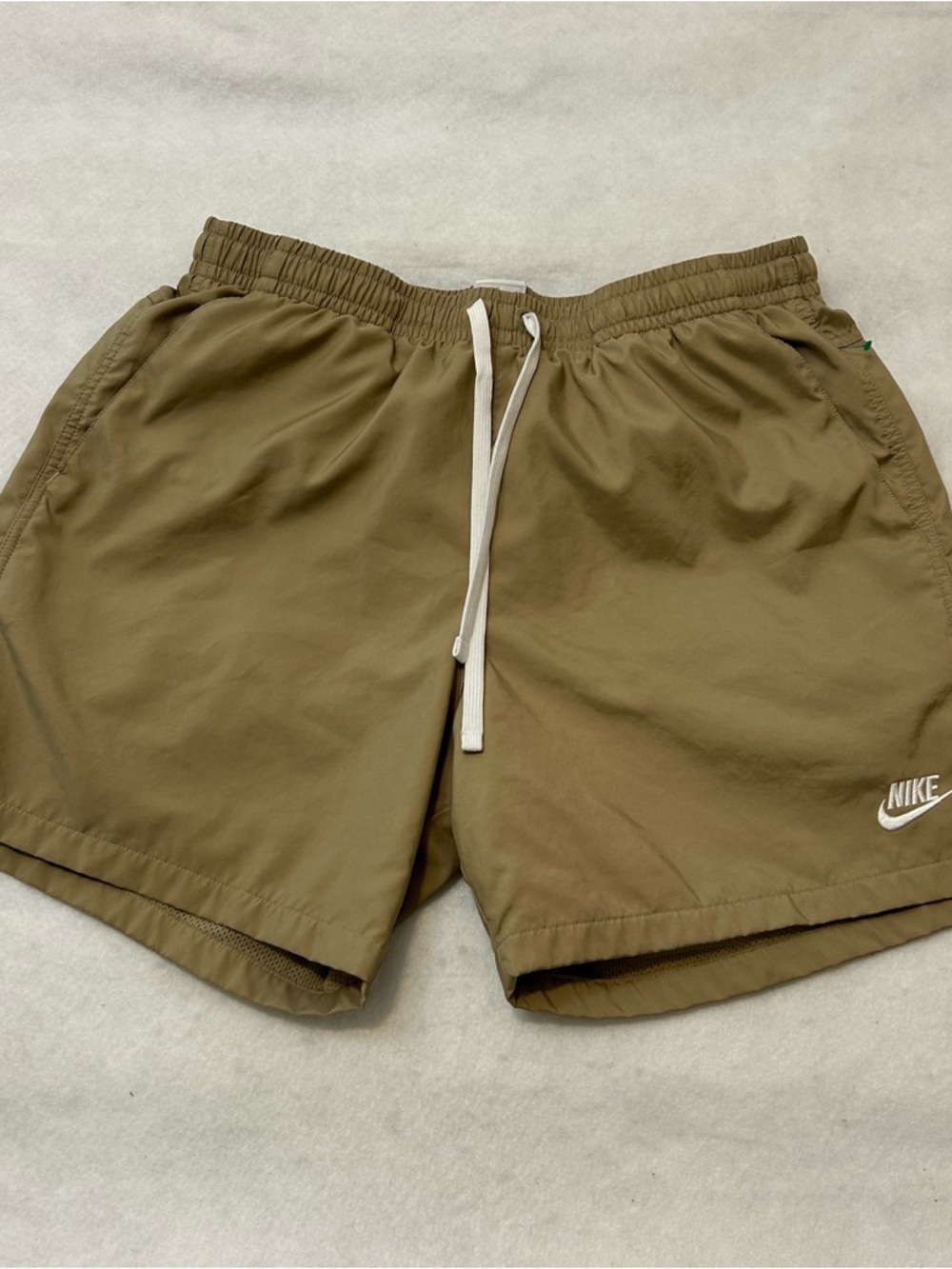 Nike Khaki Flow Shorts Large Athletic Woven Lined